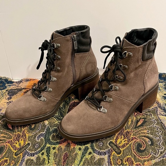 LUCKY BRAND Dareek Combat Boots Womens 9M Suede Leather CHUNKY Lug Soles Brown - Picture 1 of 11